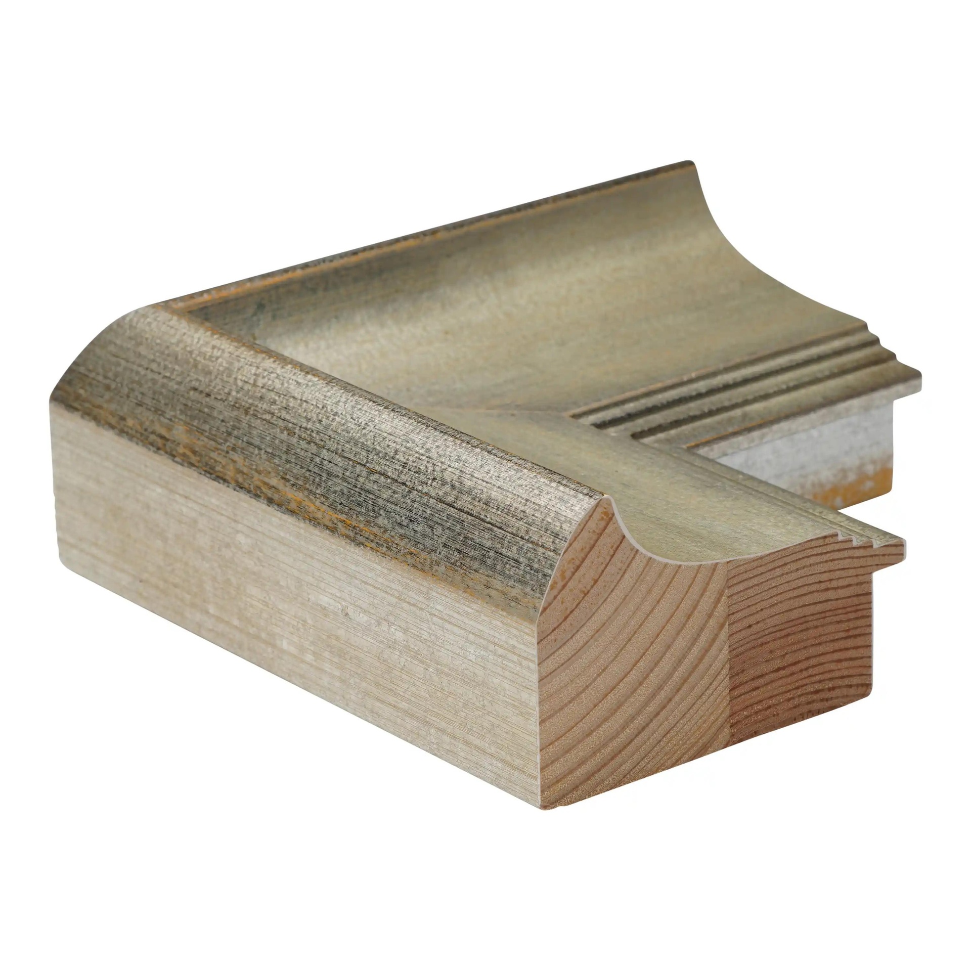 8019 - 3-1/2" SILVER LEAF