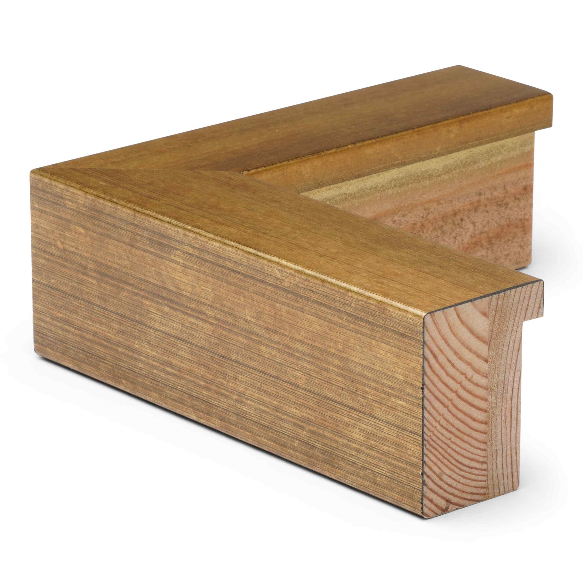 3047 - 1-1/2" GOLD SHADOWBOX