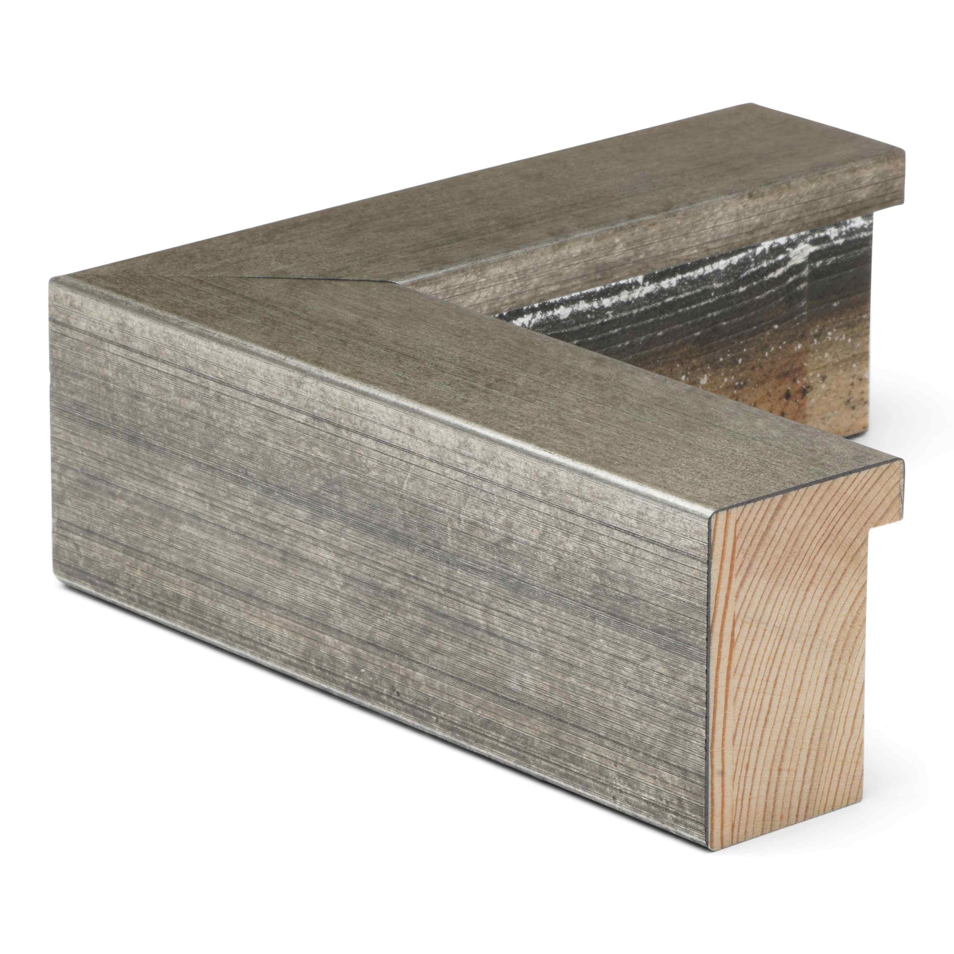 3048 - 1-1/2" SILVER SHADOWBOX