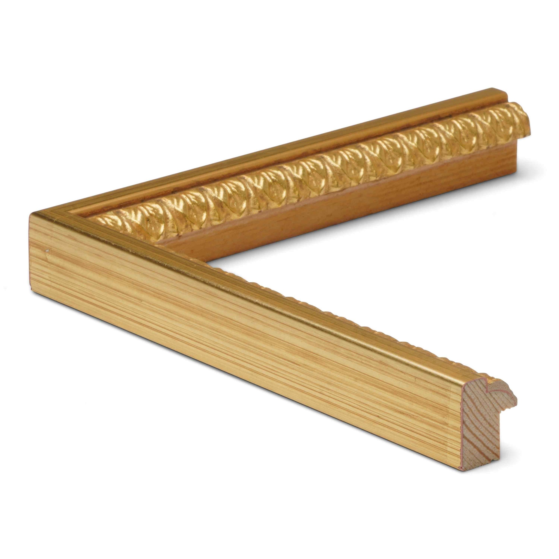 3179 - 5/8" GOLD W/ EMBOSS LIP