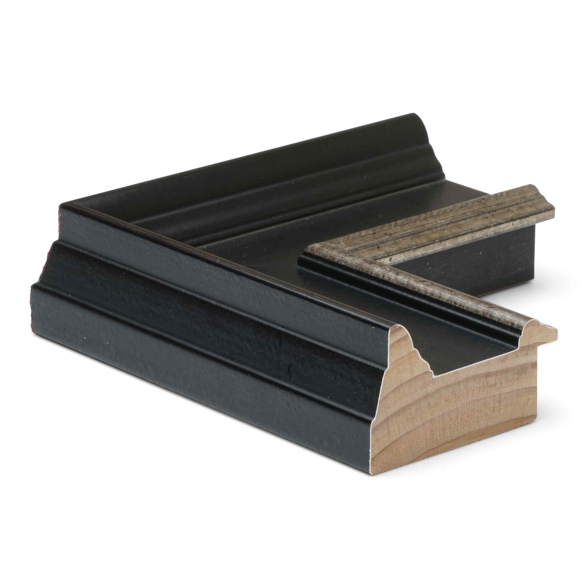 8044 - 2-3/4" BLACK W/ SILVER LIP